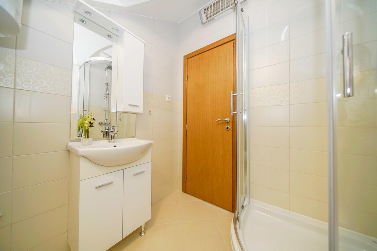 Apartment Ivan Makarska